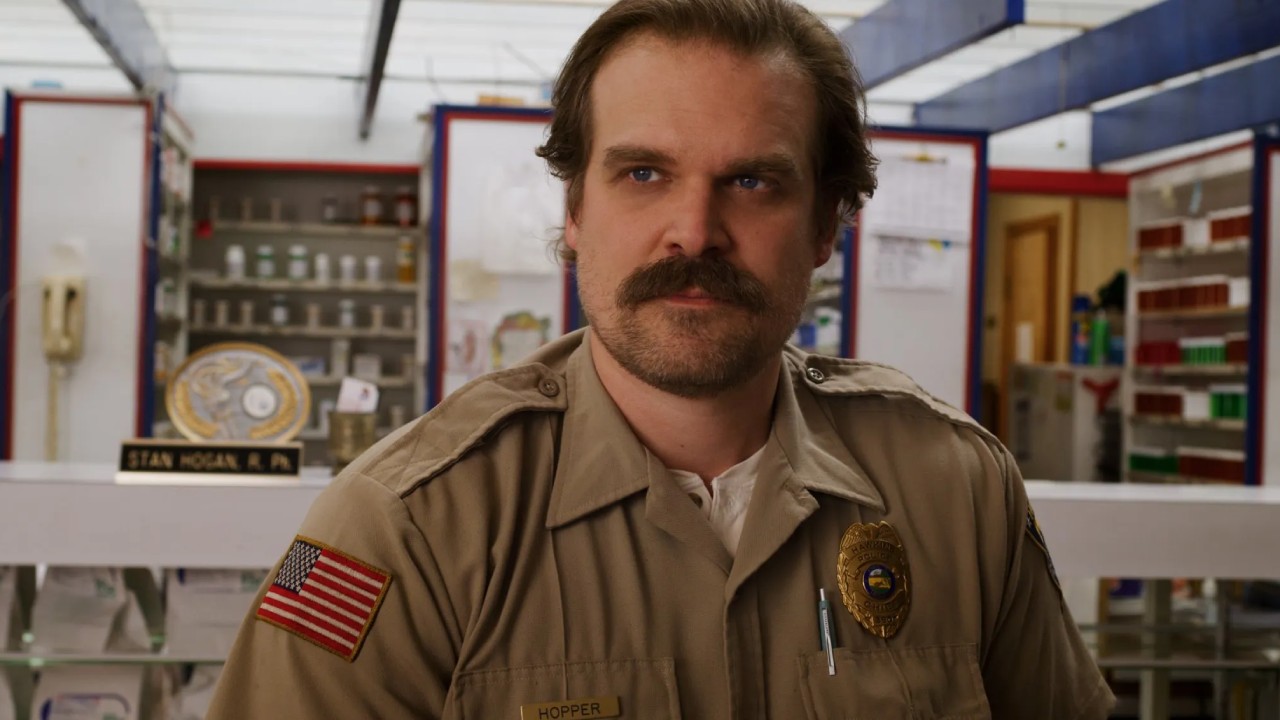 David Harbour em Stranger Things