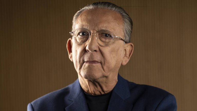Galvão Bueno é internado com pneumonia, se afasta do trabalho e tem estado de saúde divulgado