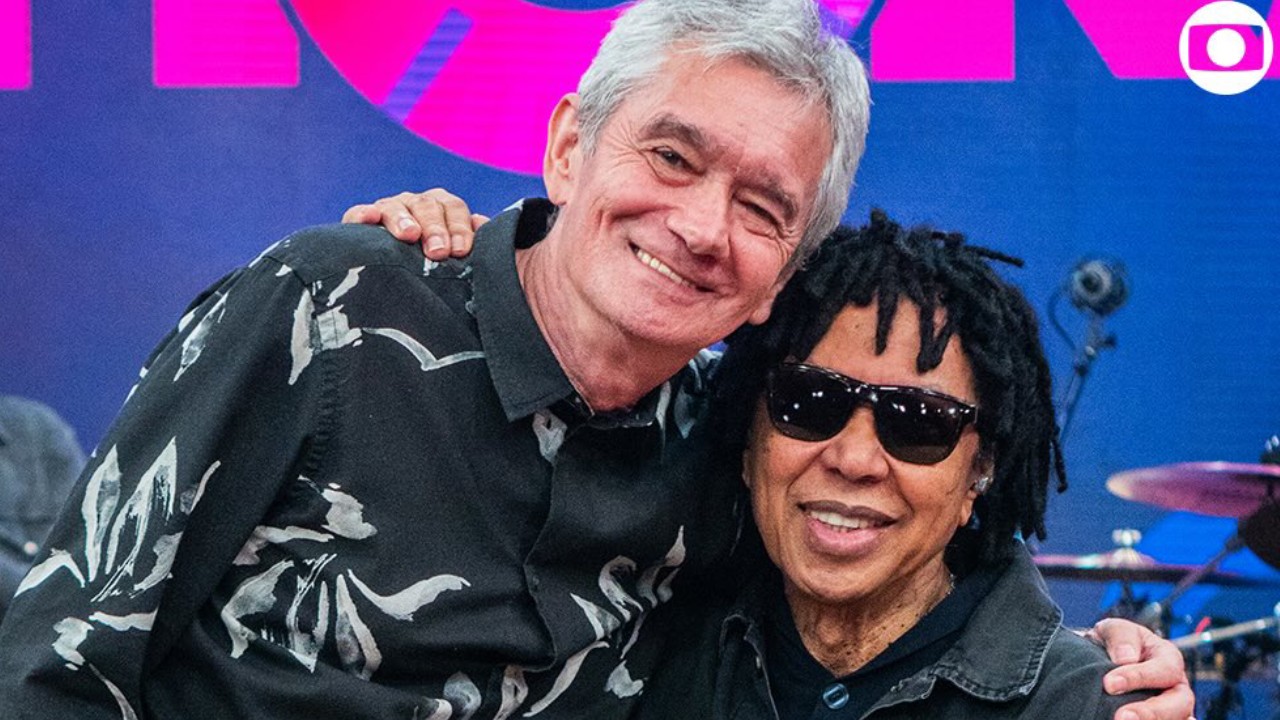Djavan ganha homenagem no Altas Horas