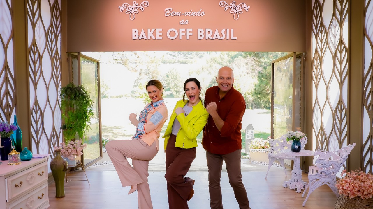 Nadja Hadadd, Beca Milano e Giuseppe Girundino no Bake Off Brasil