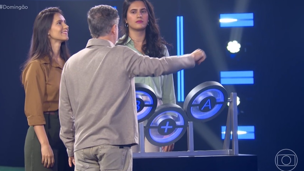 Moriane e Tauane no The Wall no Domingão com Huck