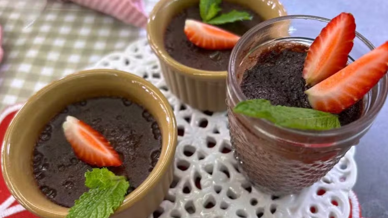 Sobremesa de chocolate no banho-maria no Mais Você