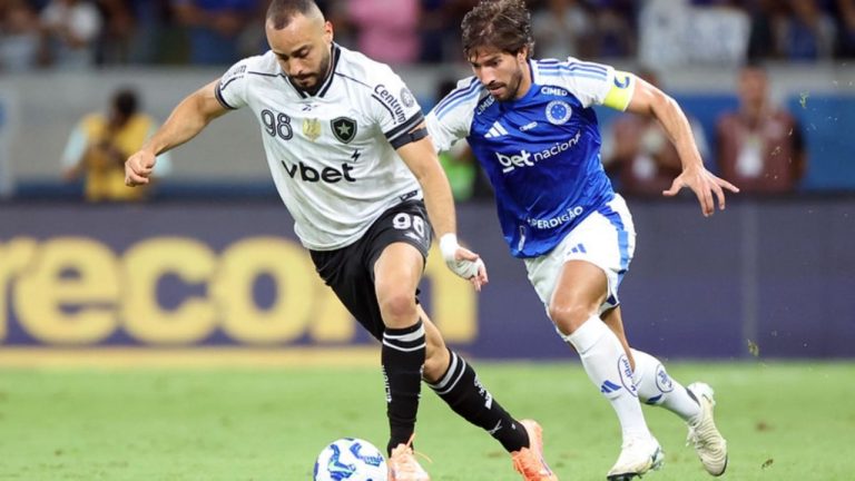 Botafogo x Cruzeiro ao vivo 29/01: onde assistir, horário, escalações e palpites