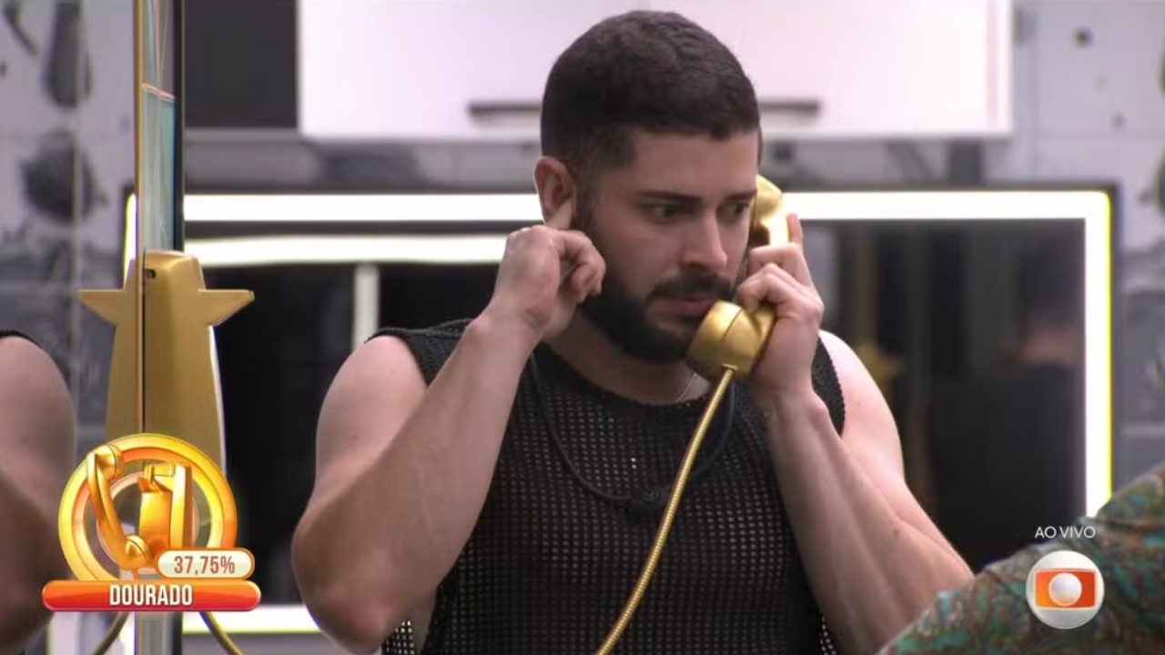 Marcelo atende Big Fone no BBB 26