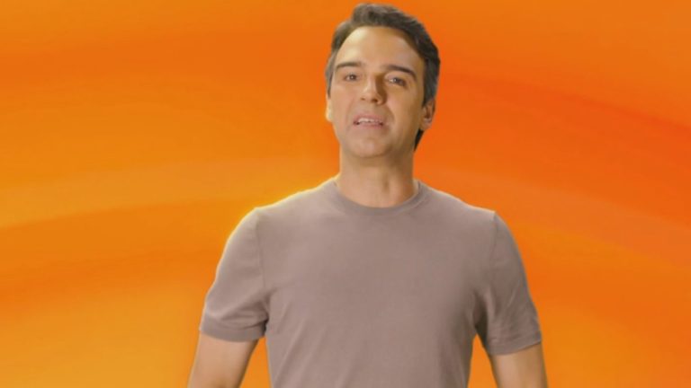 Que horas começa o BBB 26 hoje, sábado, 04/04/2026?