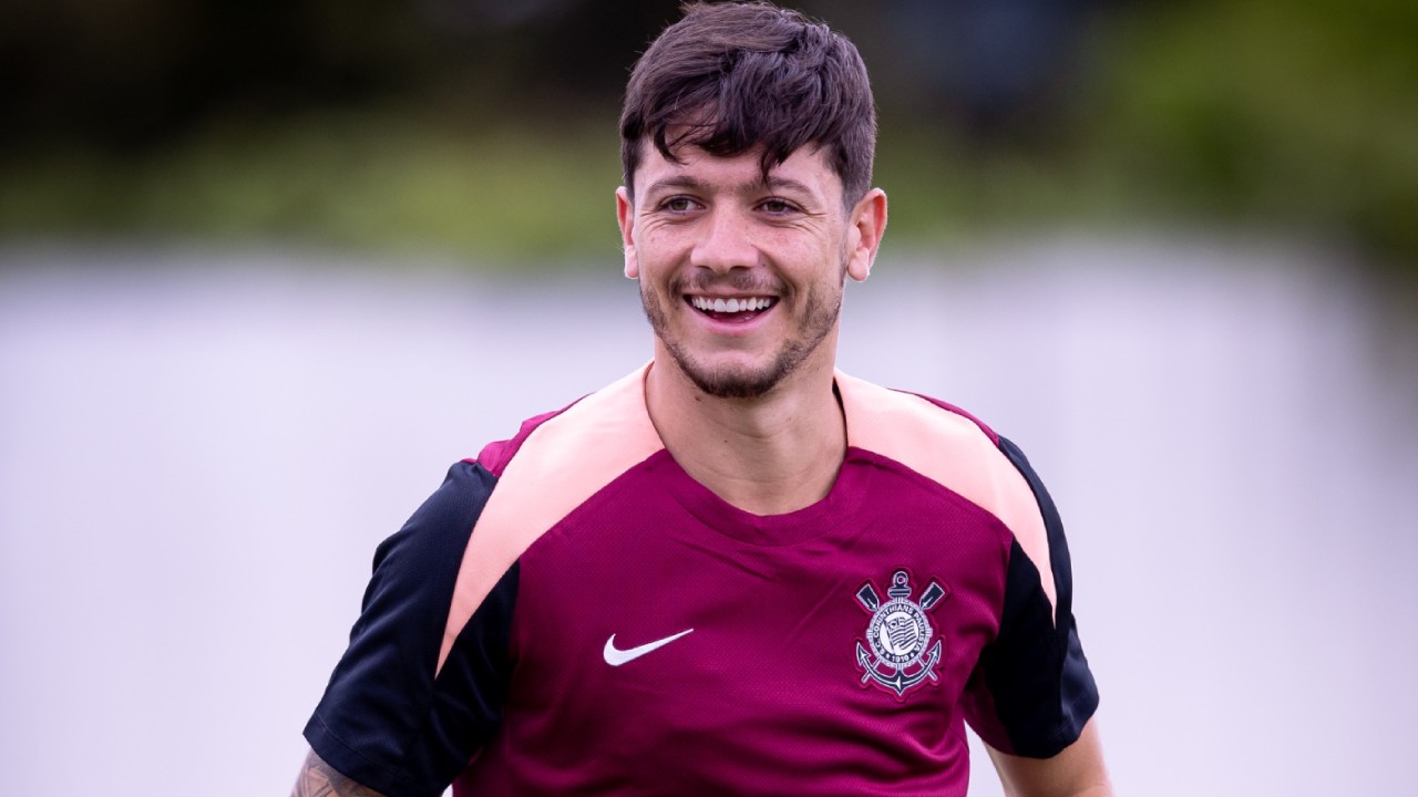 Garro em treino do Corinthians em 2026