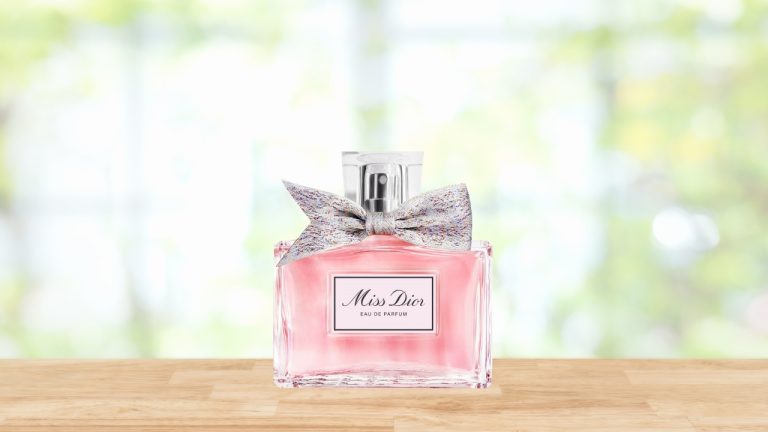 Perfume Miss Dior é bom? Como é a fixação? Veja análise completa