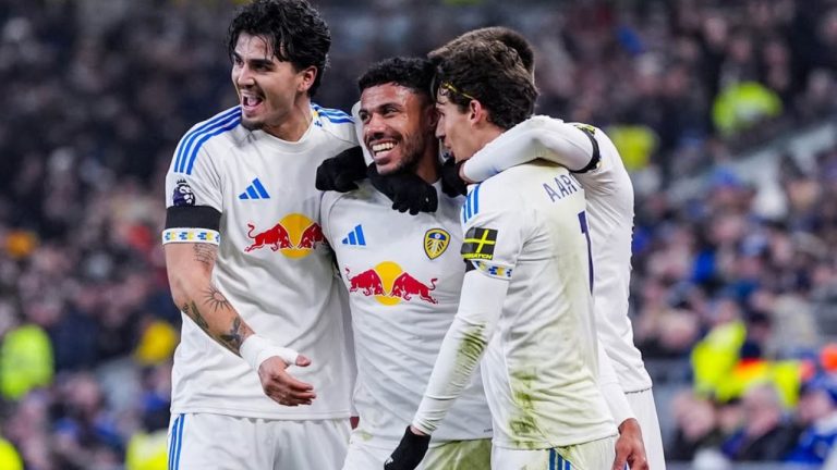 Leeds x Nottingham Forest ao vivo 06/02: onde assistir, horário, escalações e palpites