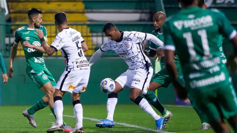 Chapecoense x Corinthians ao vivo 19/03: onde assistir, horário, escalações e palpites