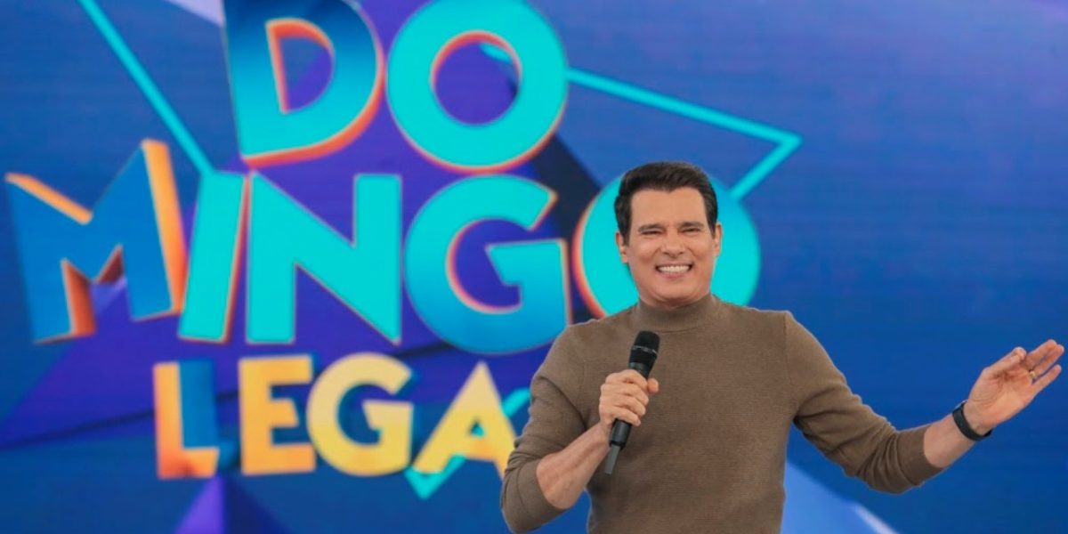 Celso Portiolli apresenta do Domingo Legal