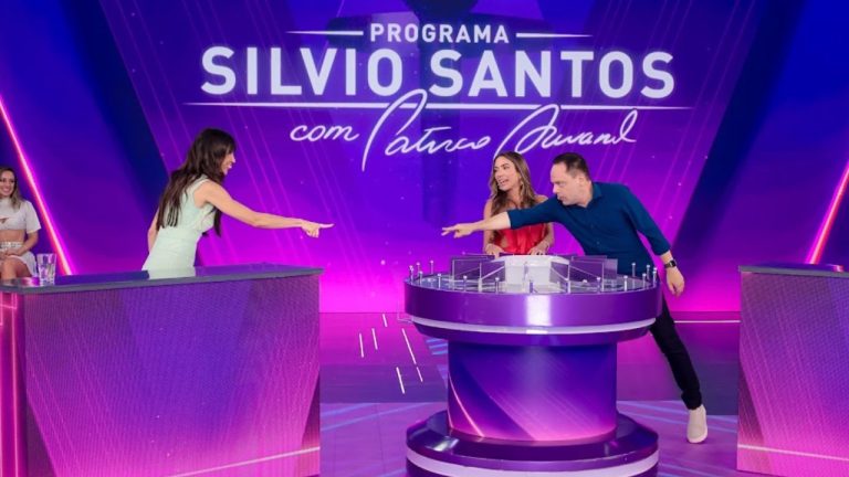Programa Silvio Santos recebe Amanda Klein e Thiago Gardinali no Jogo das 3 Pistas (01/03)