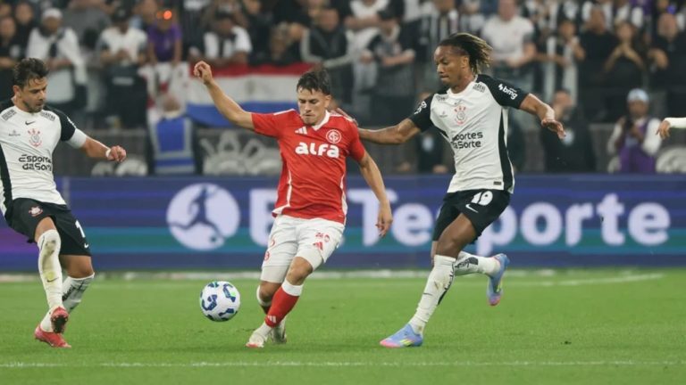 Corinthians x Internacional ao vivo 05/04: onde assistir, horário, escalações e palpite