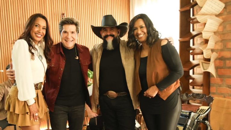 Viver Sertanejo promove encontro de Donizeti Camargo e Irmãs Barbosa (12/04)