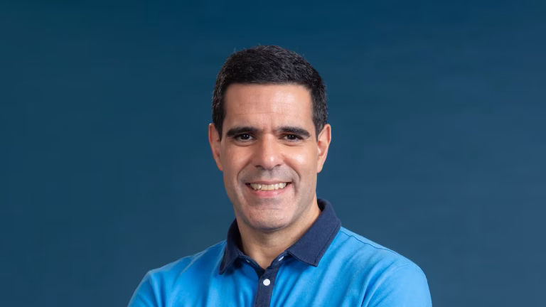 Após estrear na Copa, Paulo Andrade ganha força para ocupar mais espaço na Globo